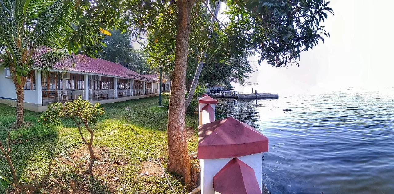 ***  Ktdc Kumarakom Gateway Resort Alappuzha India