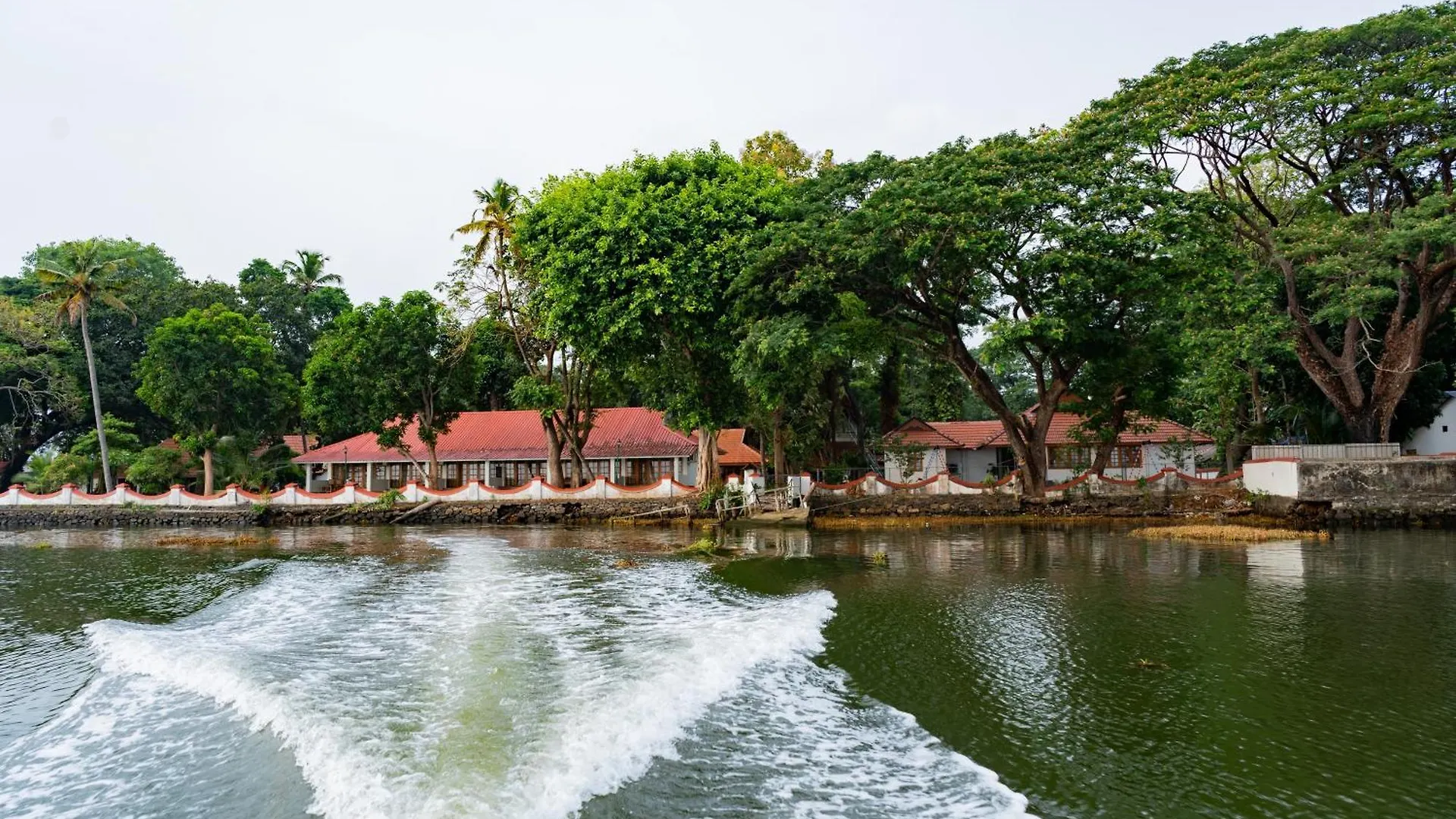 Ktdc Kumarakom Gateway Resort Alappuzha